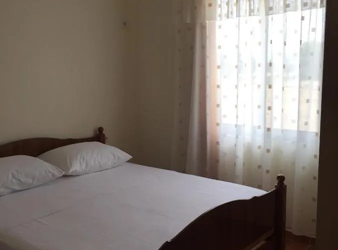 Apartament Shyqi Velipojë